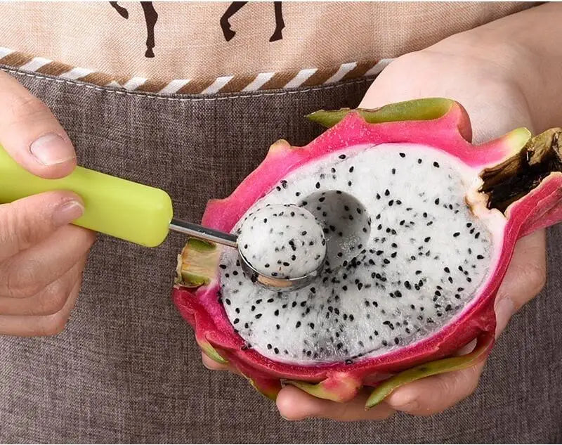 Cortador de Frutas 6 em 1: Transforme Suas Frutas em Arte!